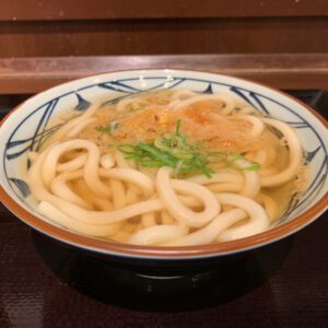 Su-udon (simple udon soup)