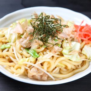 Yaki-udon (stir-fried udon)
