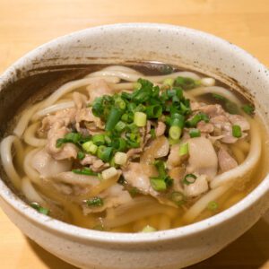 Niku udon (udon soup with beef)